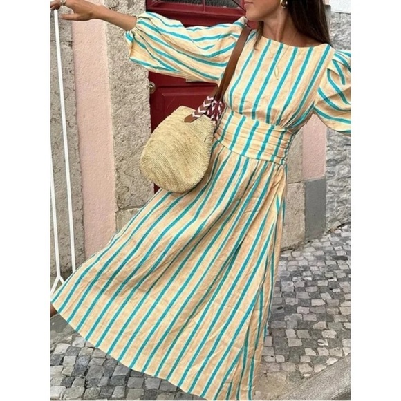 VRG GRL Long Sleeve Dress with Open Back - Picture 2 of 15